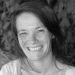 Roos Sierkstra, assistente